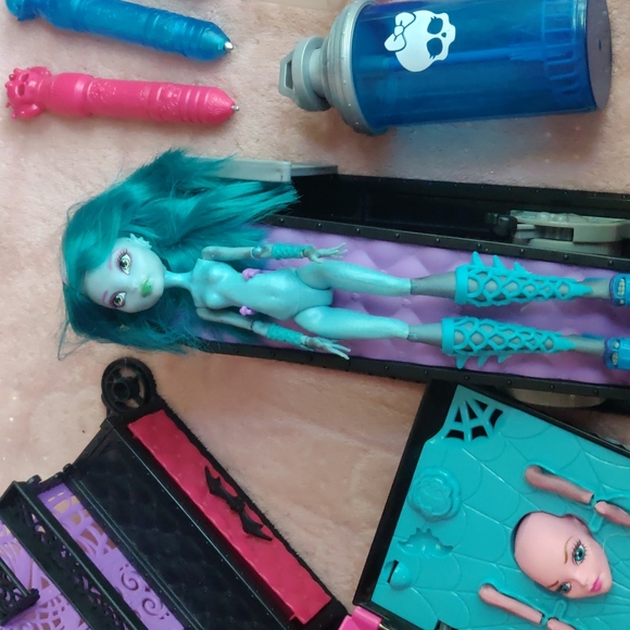 monster high Other Monster High Create A Monster Set With Extra